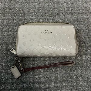 White Coach Wallet/wristlet